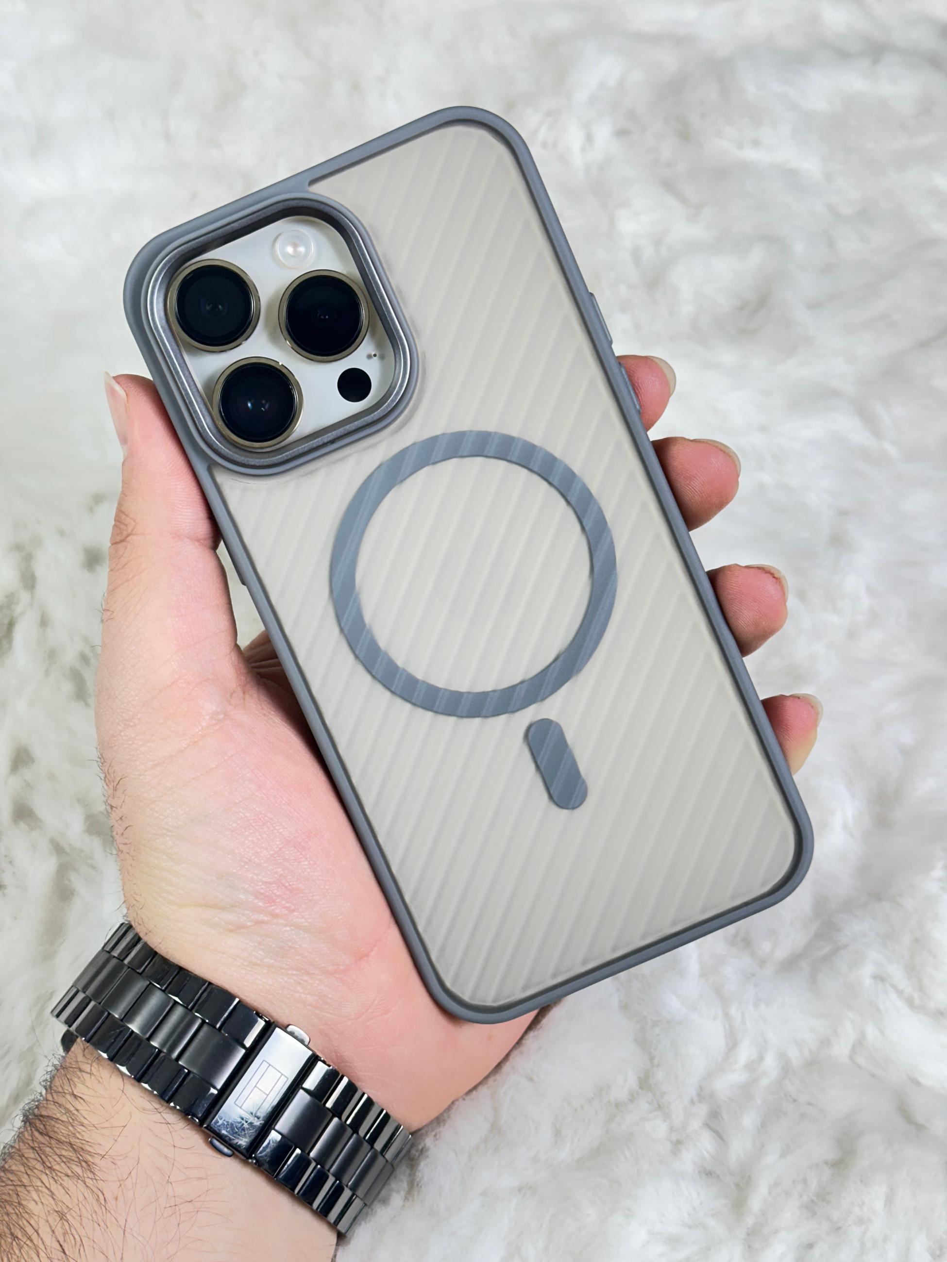 iPhone 14 Pro Max Magsafe Özellikli Kamera Çıkıntılı Yanları Silikon Line Kılıf