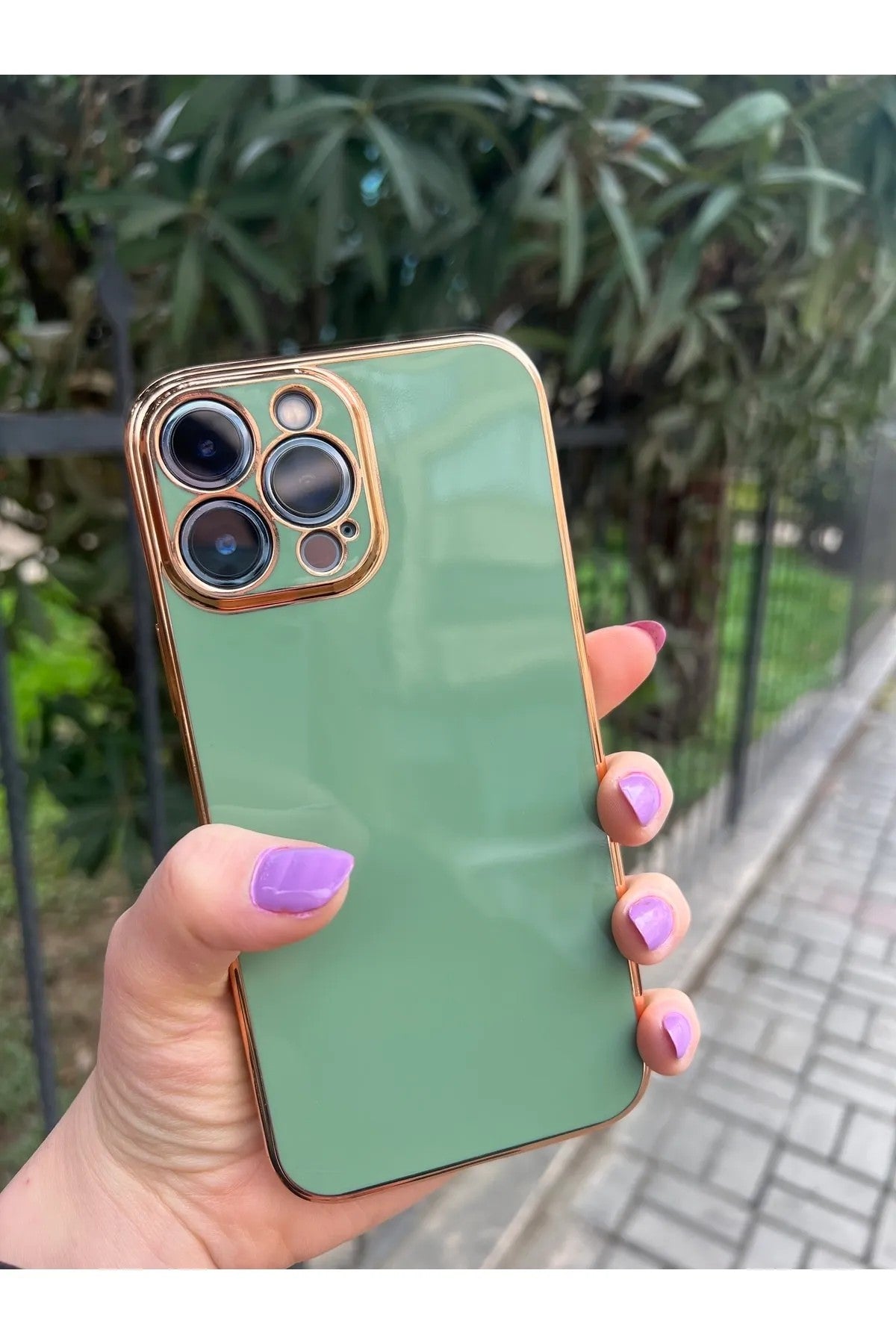 iPhone 13 Pro Gold Kenarlı Parlak Bark Kılıf