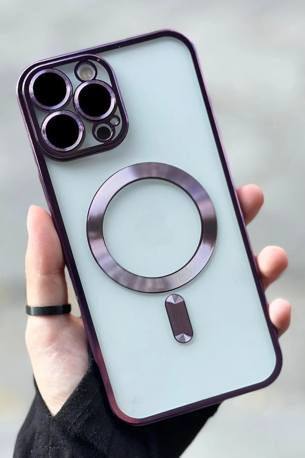 iPhone 15 Pro Max Kamera Korumalı Sararmaz Silikon Parlak Magsafe Destekli Modern Cetro Kılıf