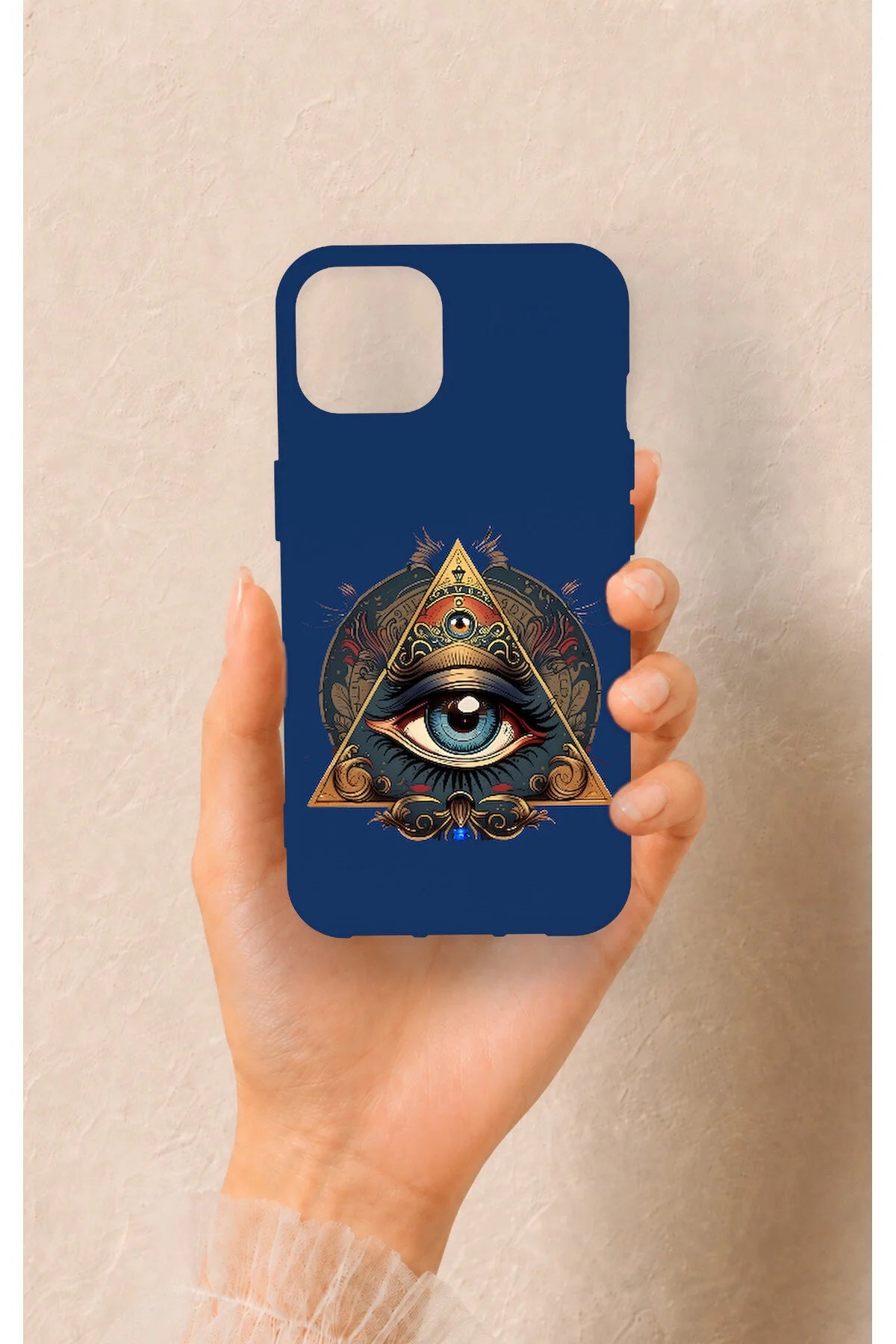 iPhone 13 Uyumlu Pyramid Eye Desenli Silikon Kılıf