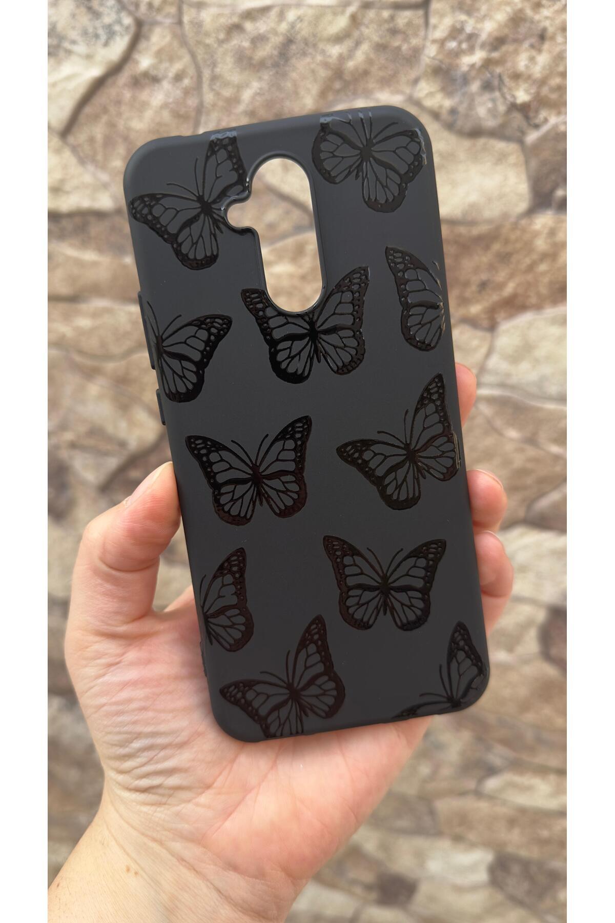 HUAWEİ Mate 20 Lite Uyumlu Siyah Kelebek Desenli Silikon Darbe Emici Klasik Rubber Kılıf