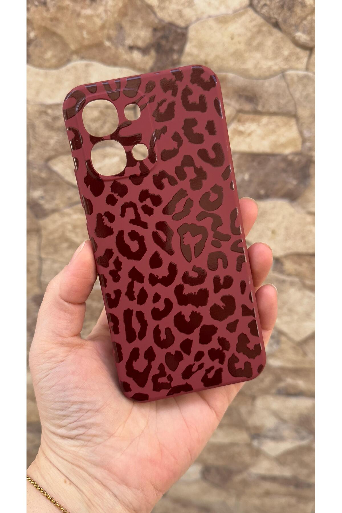 Oppo A6 Pro Uyumlu Leopar Desenli Silikon Darbe Emici Klasik Korumalı Rubber Kılıf