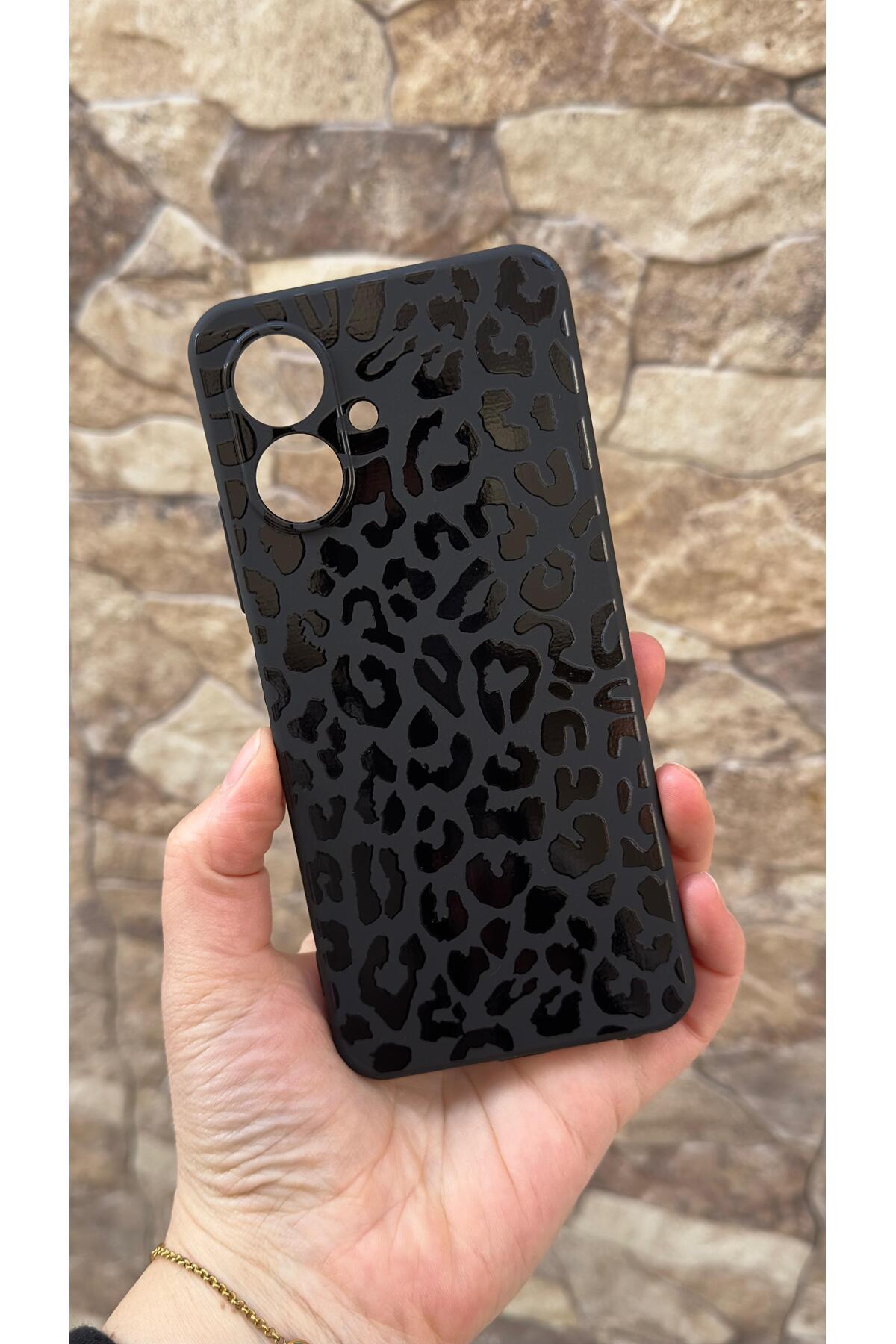 Tecno Spark Go2 Uyumlu Leopar Desenli Silikon Darbe Emici Klasik Korumalı Rubber Kılıf