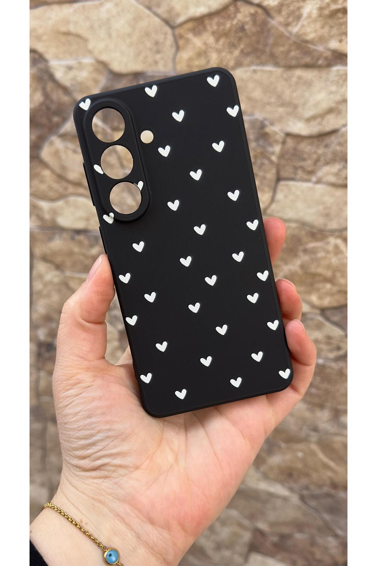Samsung Galaxy S26 Uyumlu Mini Beyaz Kalp Desenli Silikon Darbe Emici Klasik Korumalı Rubber Kılıf