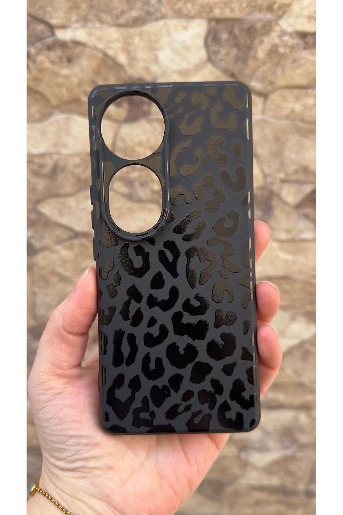 Vivo V40 5G Uyumlu Leopar Desenli Silikon Darbe Emici Klasik Korumalı Rubber Kılıf