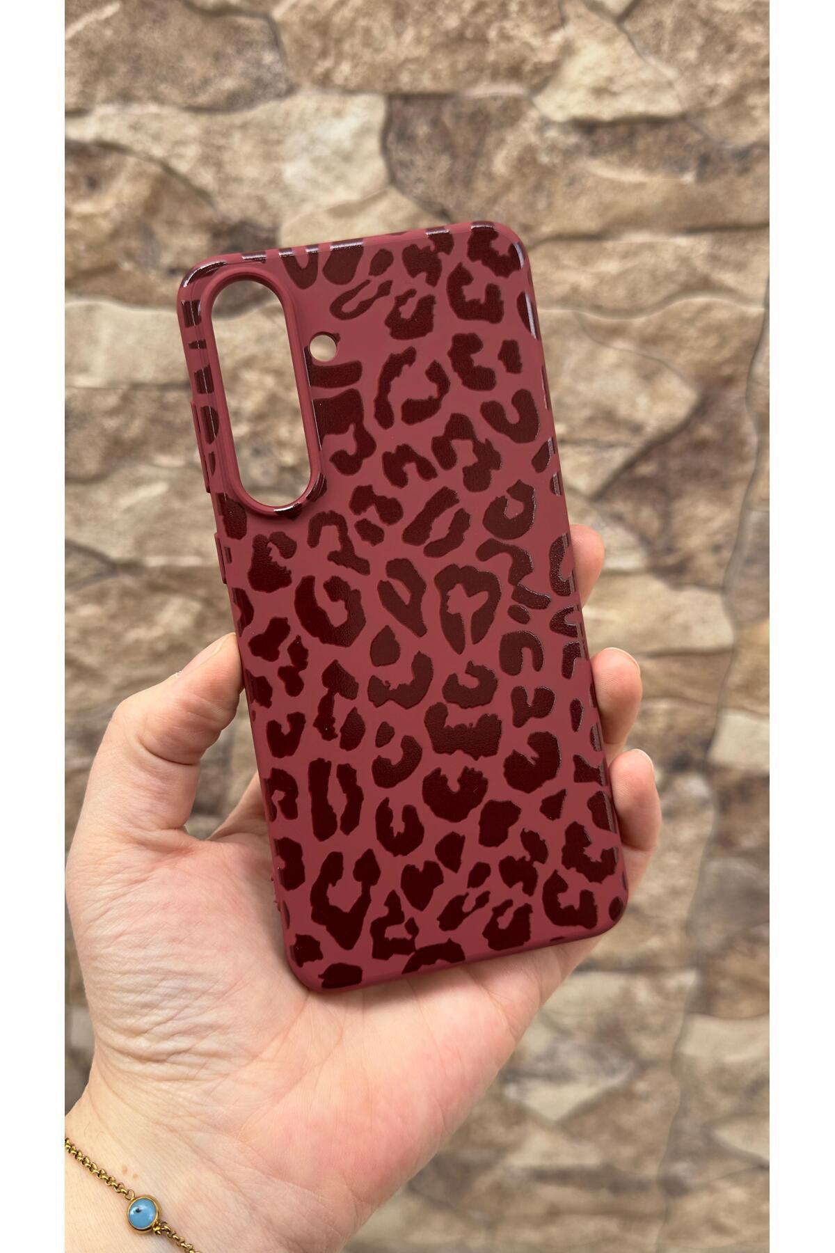 Samsung Galaxy S25 FE Uyumlu Leopar Desenli Silikon Darbe Emici Klasik Korumalı Rubber Kılıf