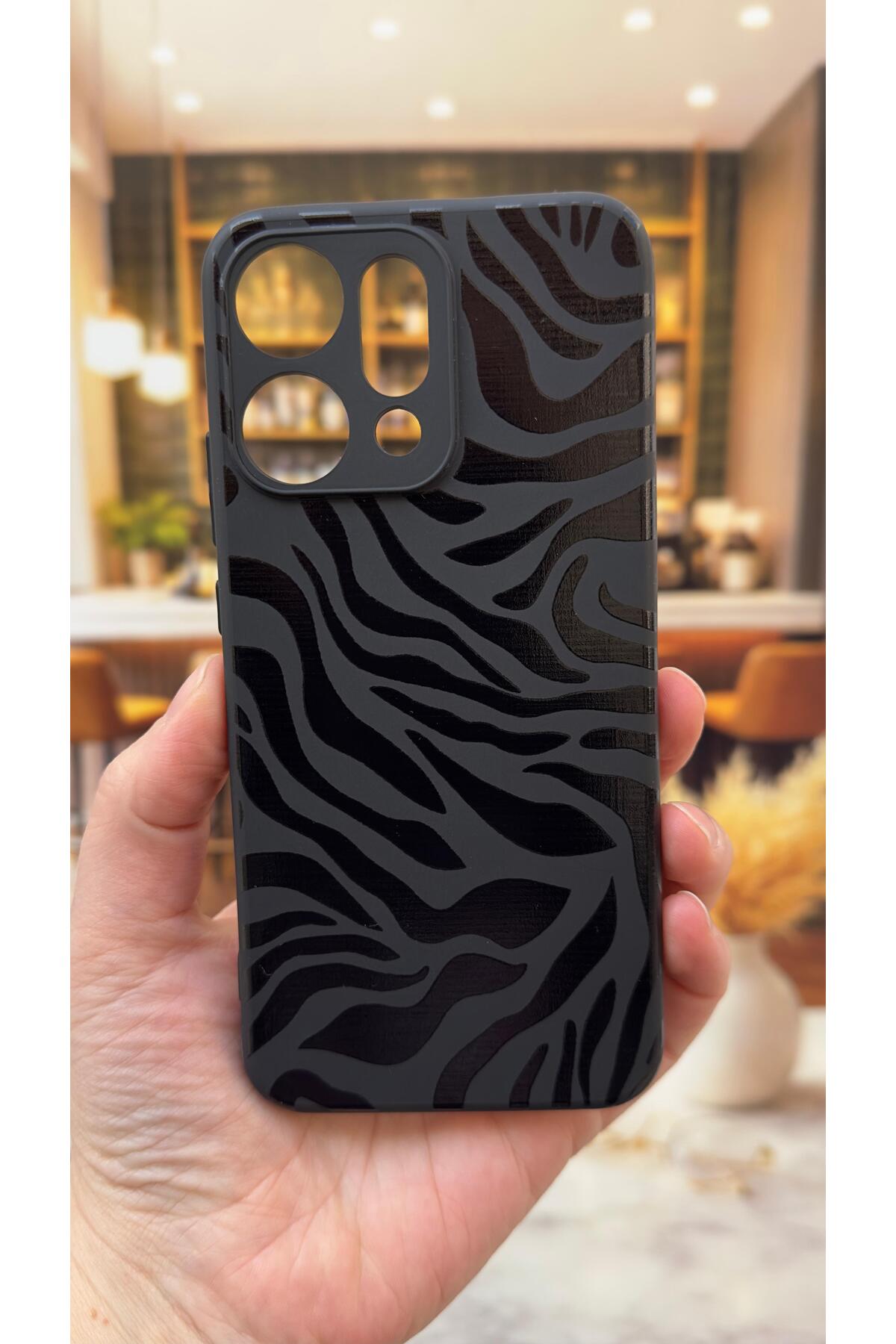 OPPO RENO 14 Uyumlu Zebra Desenli Silikon Darbe Emici Klasik Korumalı Rubber Kılıf