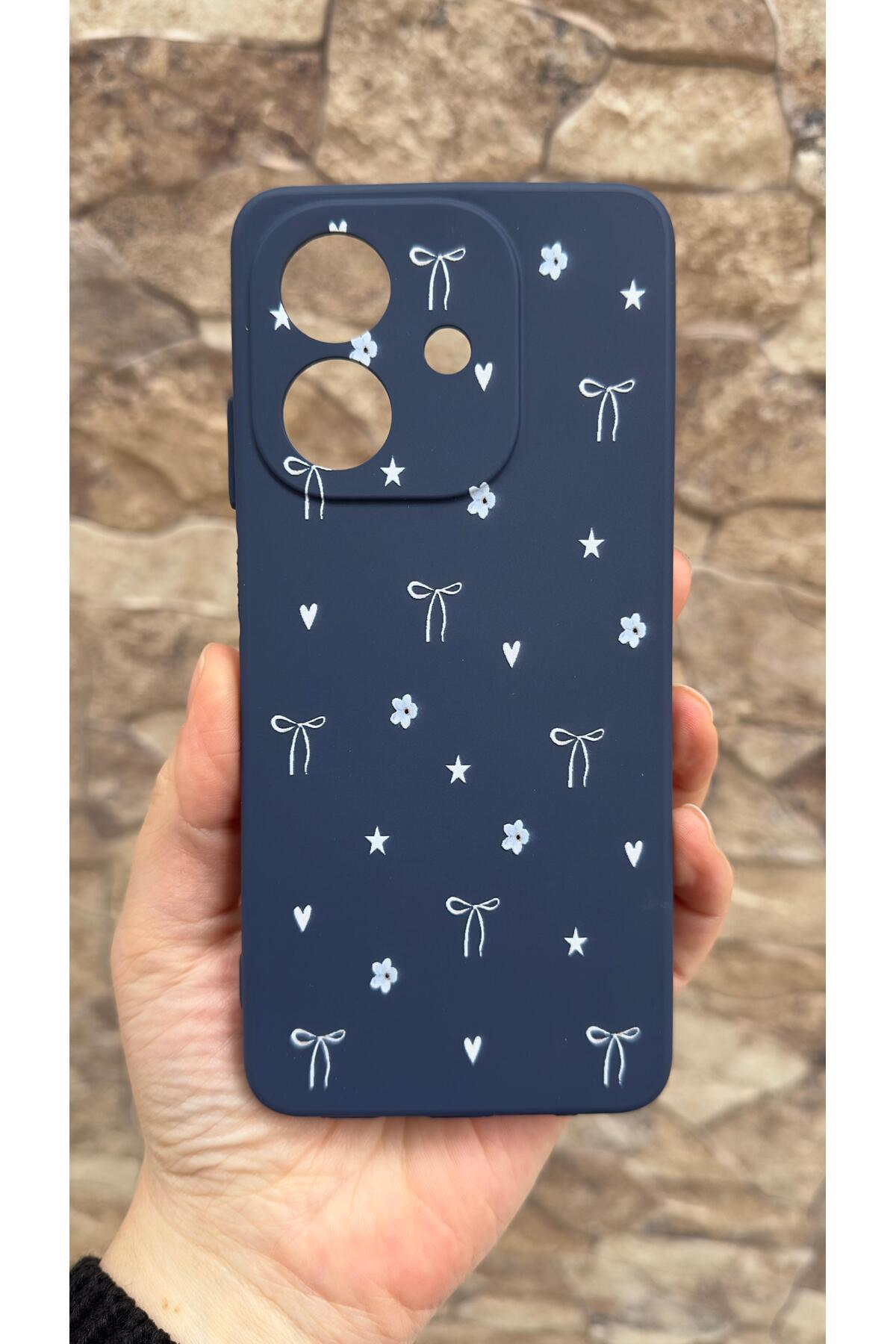 Oppo A3 Uyumlu Mini Fiyonk Desenli Silikon Darbe Emici Klasik Korumalı Rubber Kılıf