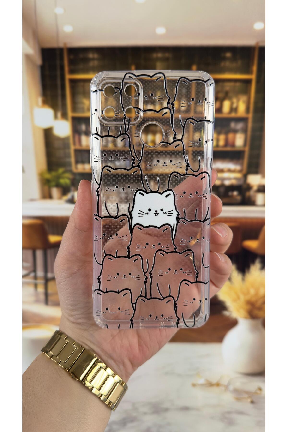 Realme C21Y Uyumlu Manycat Desenli Şeffaf Darbe Emici Kamera Korumalı Clear Kılıf