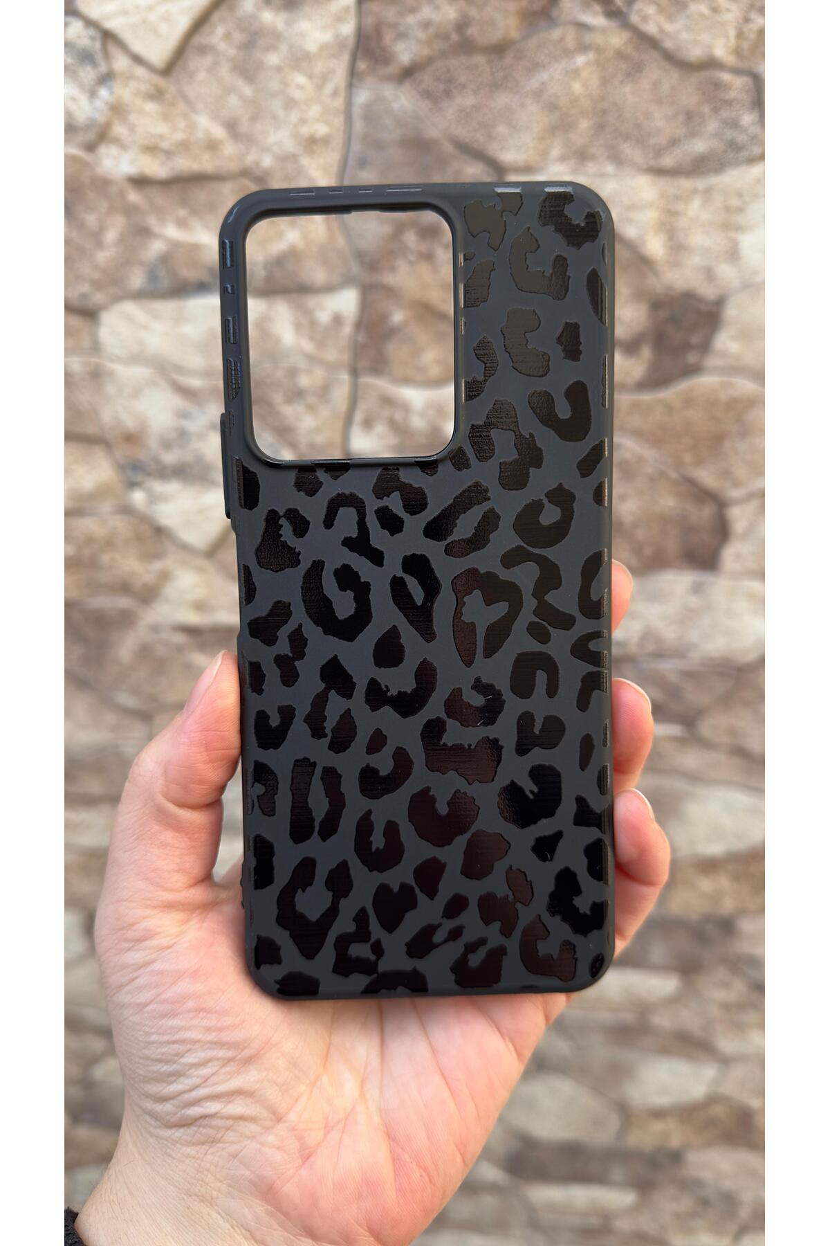 VİVO Y35 Uyumlu Leopar Desenli Silikon Darbe Emici Klasik Korumalı Rubber Kılıf