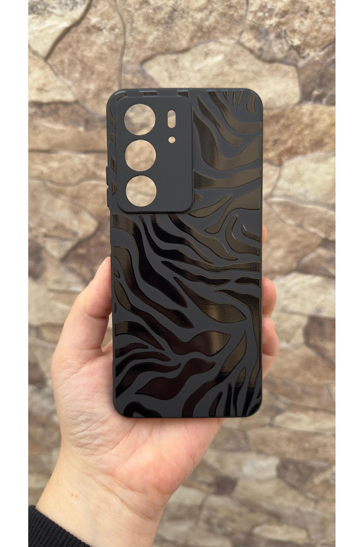 Realme C75 Uyumlu Zebra Desenli Silikon Darbe Emici Klasik Korumalı Rubber Kılıf