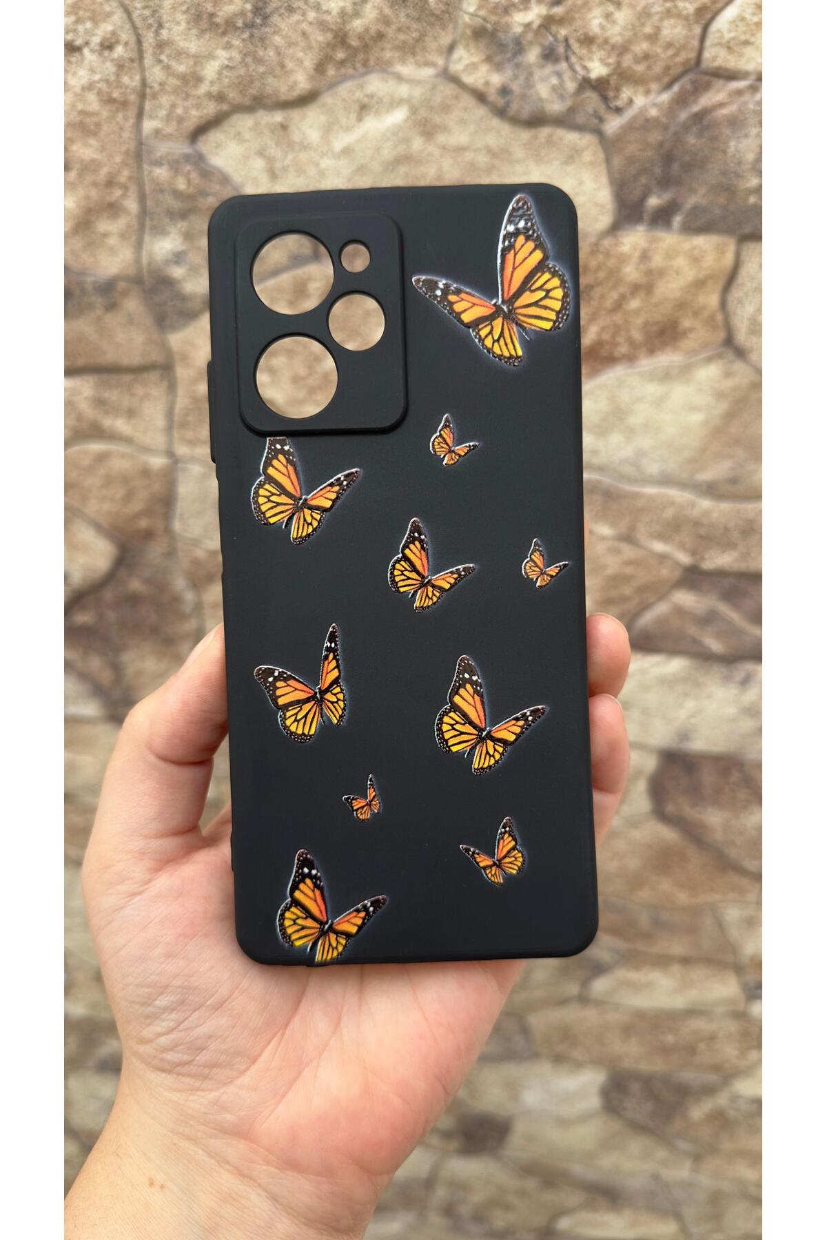 POCO X5 PRO Uyumlu Turuncu Kelebek Desenli Silikon Darbe Emici Klasik Korumalı Rubber Kılıf
