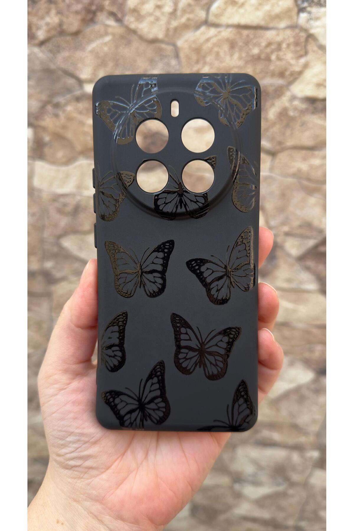Realme 12 Pro Uyumlu Siyah Kelebek Desenli Silikon Darbe Emici Klasik Korumalı Rubber Kılıf