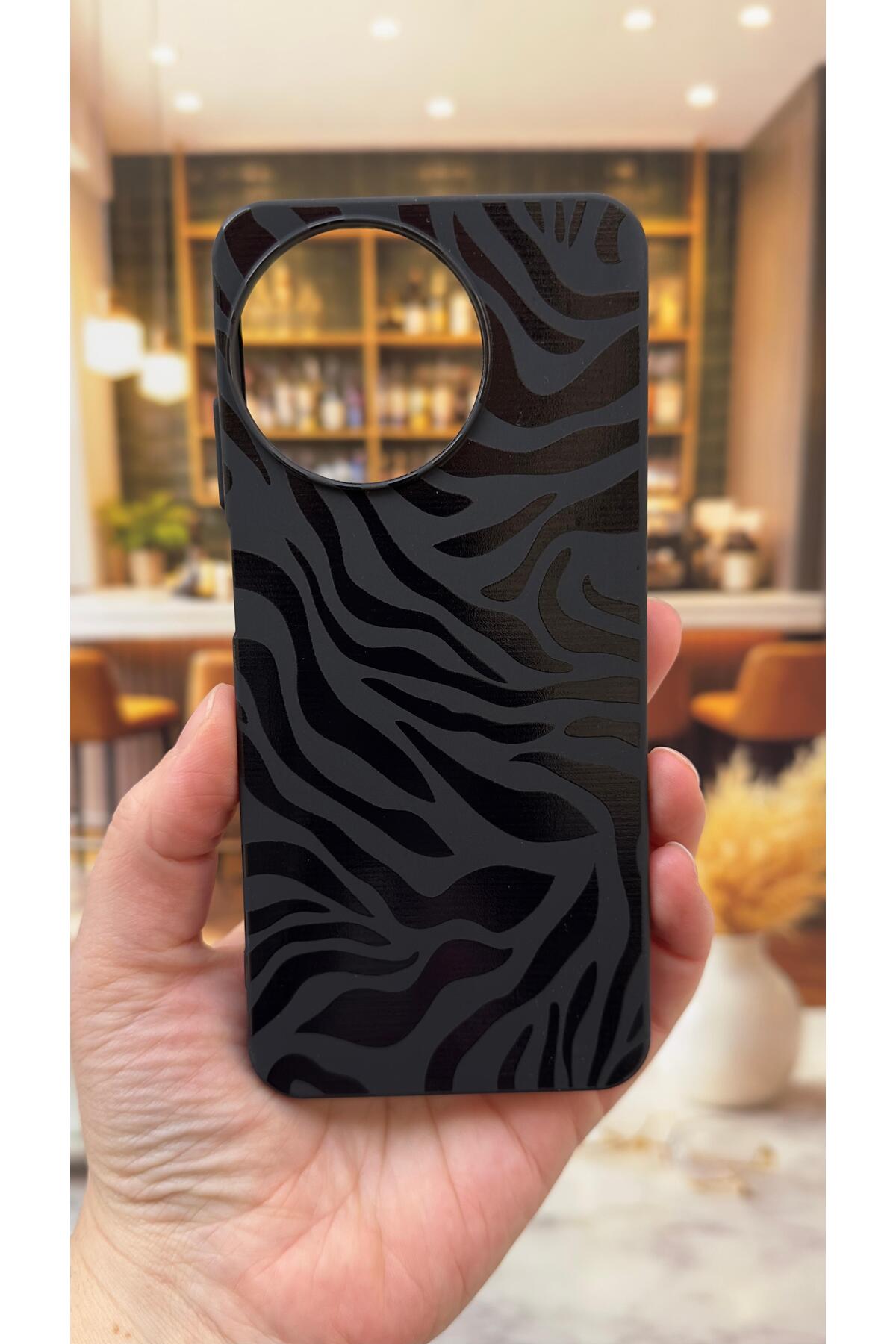 Realme 11 Uyumlu Zebra Desenli Silikon Darbe Emici Klasik Korumalı Rubber Kılıf