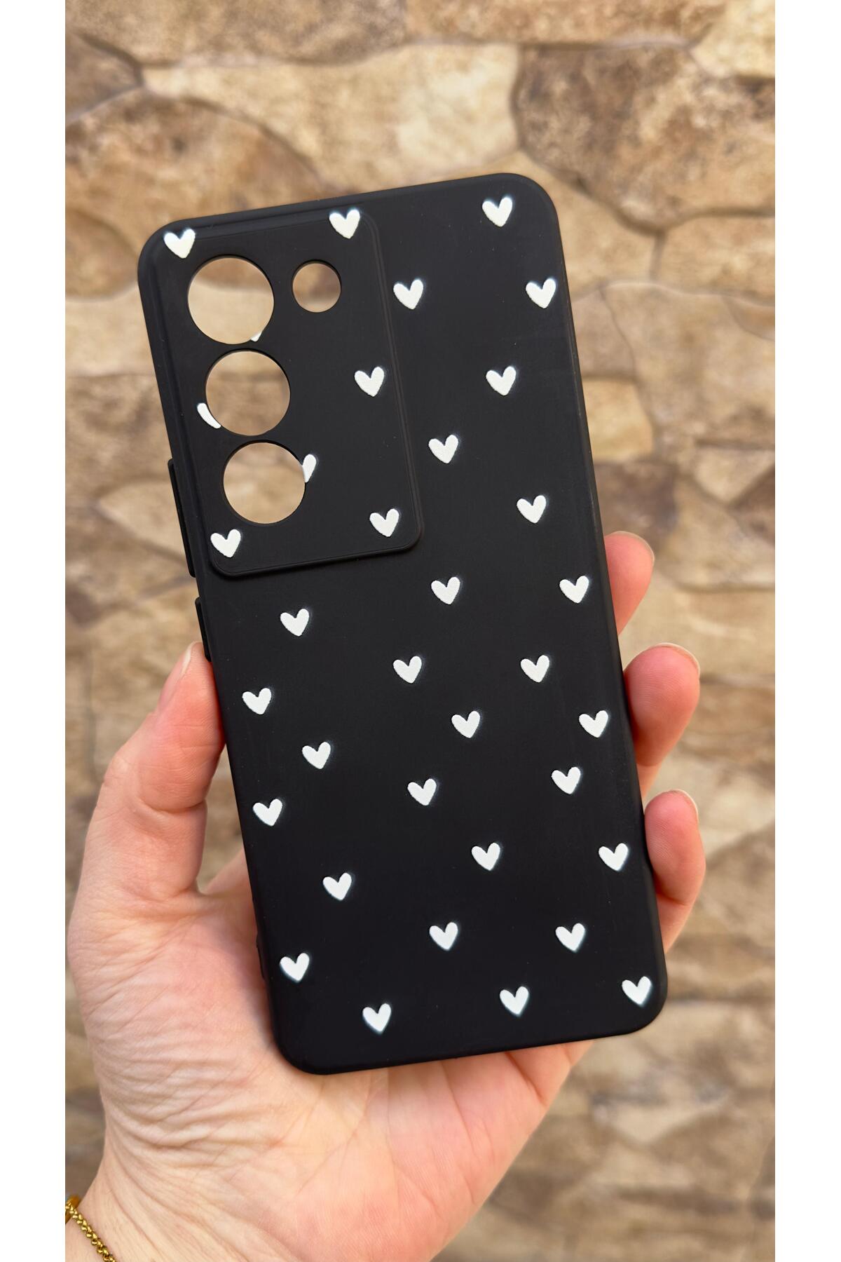 Vivo V30 Lite Uyumlu Beyaz Kalp Desenli Silikon Darbe Emici Klasik Korumalı Rubber Kılıf