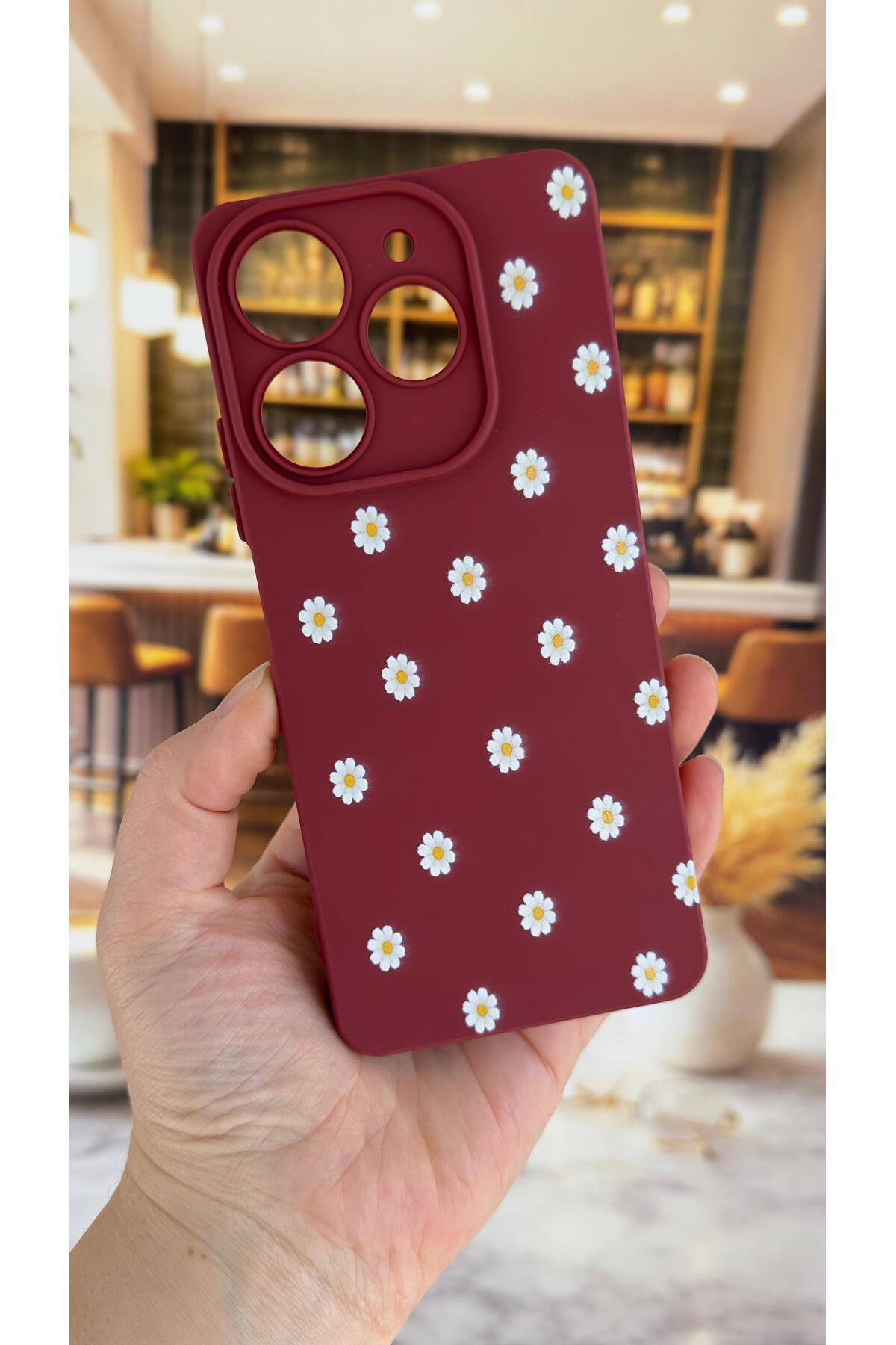 Tecno Spark 10 PRO Uyumlu Beyaz Papatya Desenli Silikon Darbe Emici Rubber Kılıf