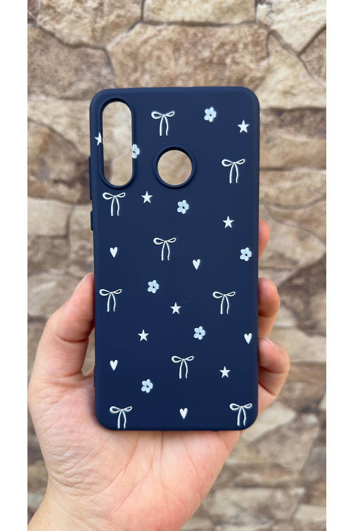 Huawei P30 Lite Uyumlu Mini Fiyonk Desenli Silikon Darbe Emici Klasik Korumalı Rubber Kılıf