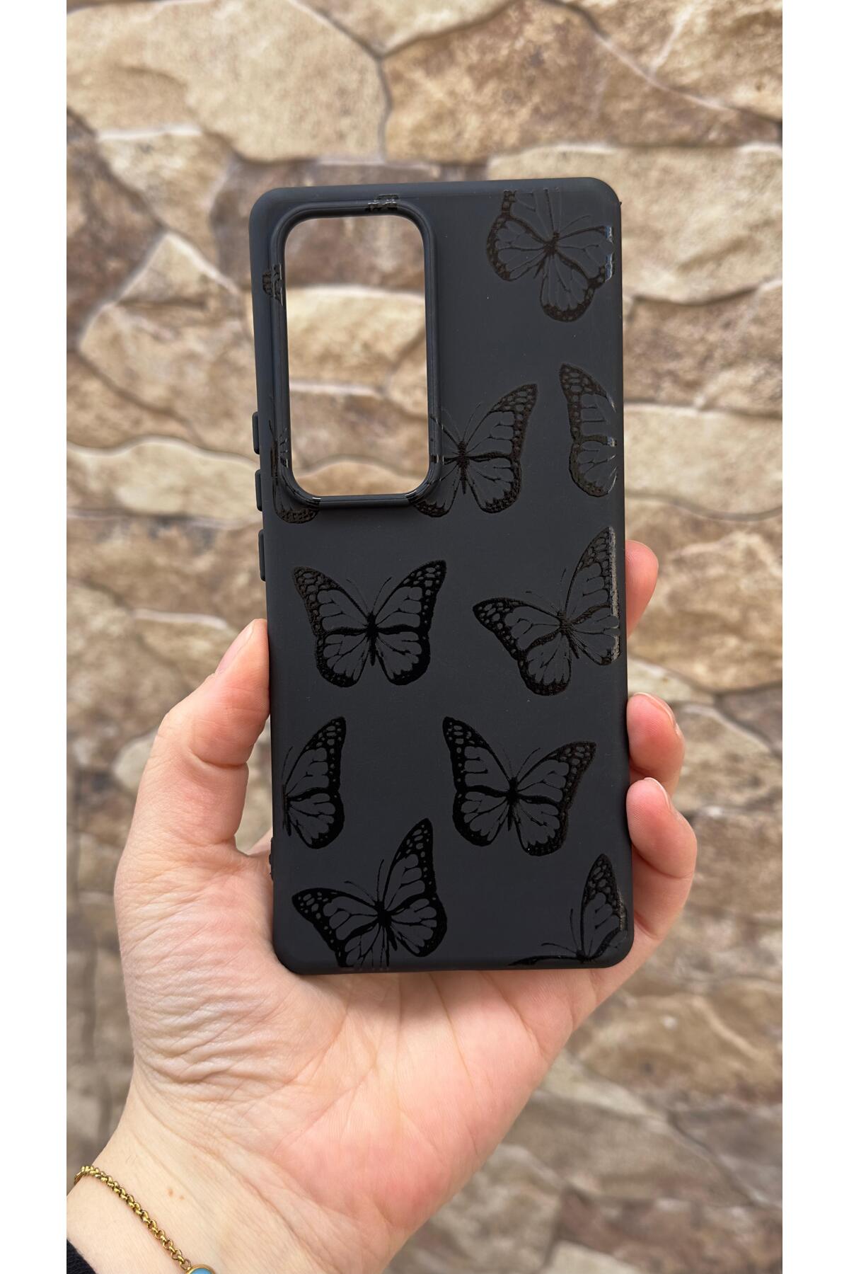 Vivo V30 Uyumlu Siyah Kelebek Desenli Silikon Darbe Emici Klasik Korumalı Rubber Kılıf