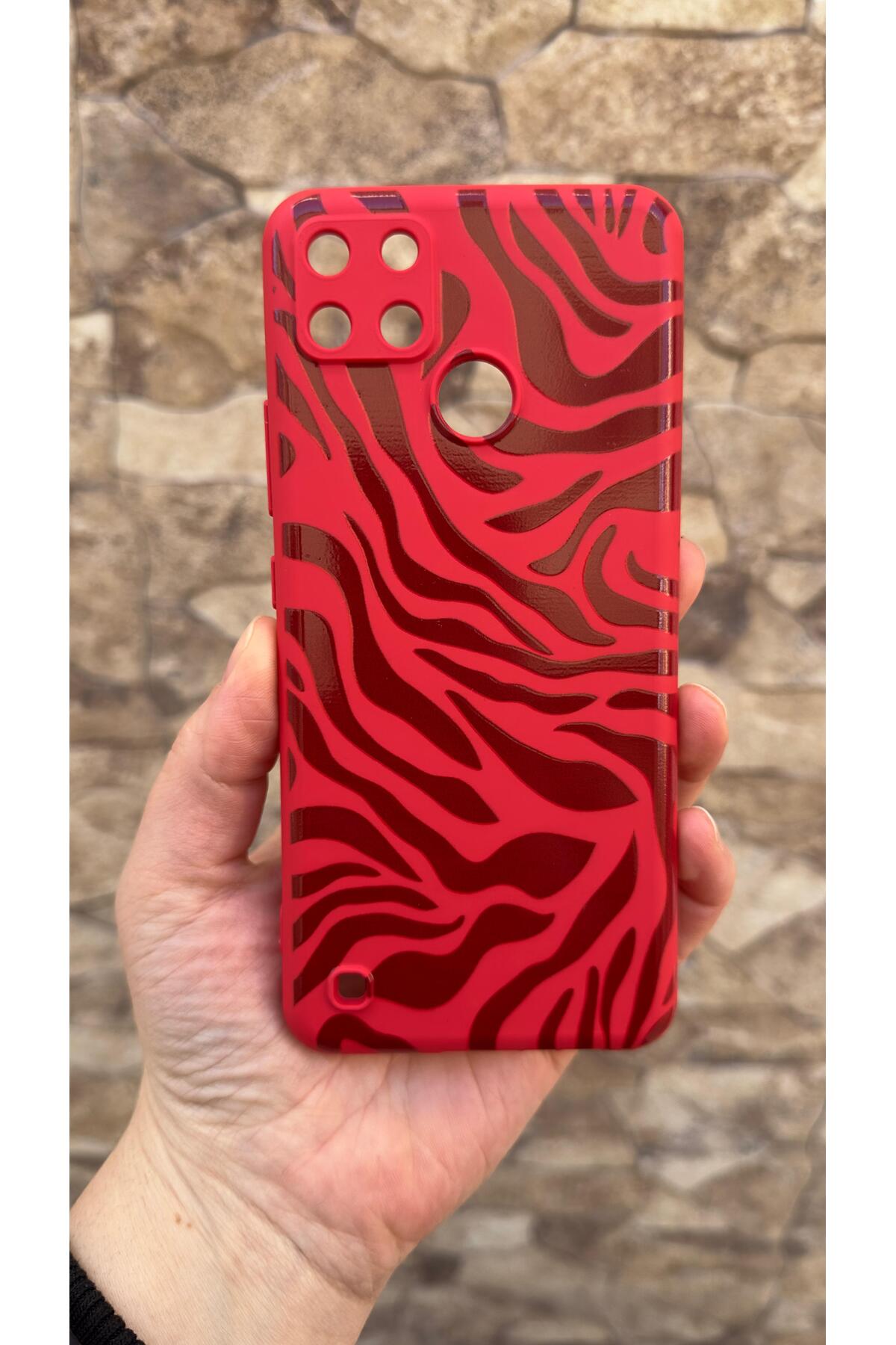 Realme C21Y Ve C25Y Uyumlu Kırmızı Zebra Desenli Silikon Darbe Emici Klasik Korumalı Rubber Kılıf