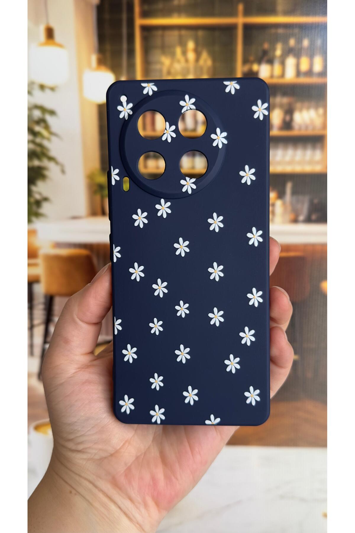 Tecno Camon 30 Uyumlu Mini Papatya Desenli Silikon Darbe Emici Klasik Korumalı Rubber Kılıf