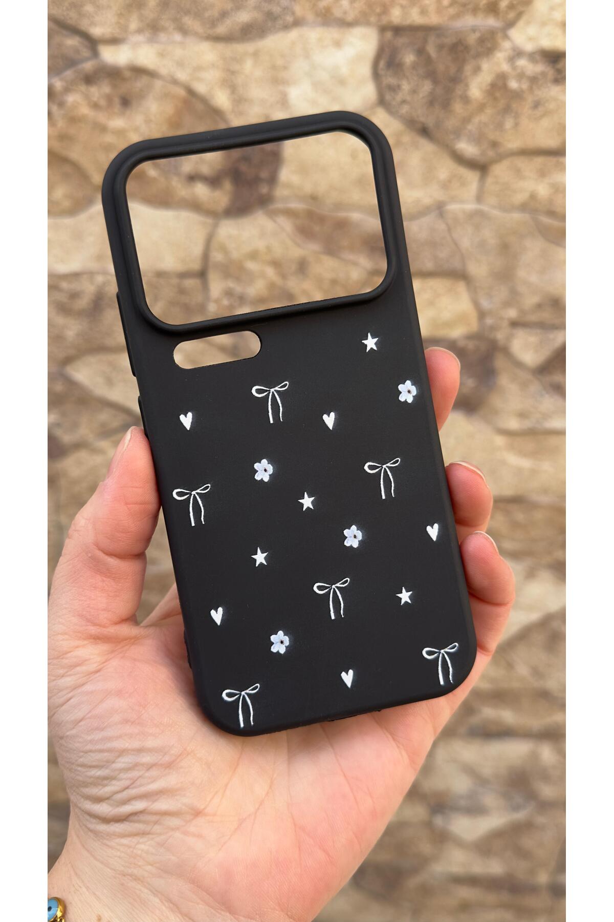 MI 17 Pro Uyumlu Mini Fiyonk Desenli Silikon Darbe Emici Klasik Korumalı Rubber Kılıf