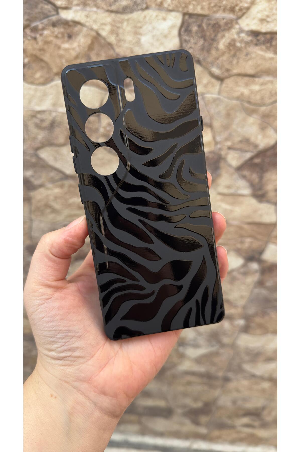 Tecno Camon 40 Pro Uyumlu Zebra Desenli Silikon Darbe Emici Klasik Korumalı Rubber Kılıf