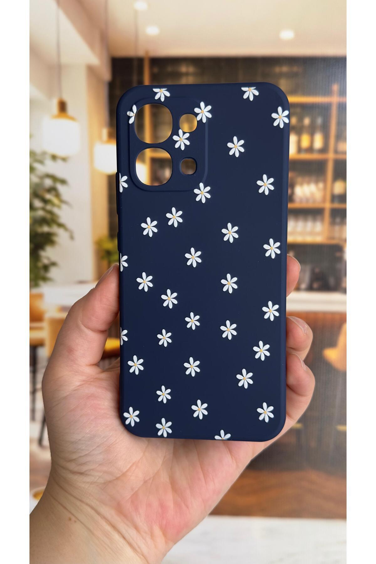 Oppo A6 Pro Uyumlu Mini Papatya Desenli Silikon Darbe Emici Klasik Korumalı Rubber Kılıf