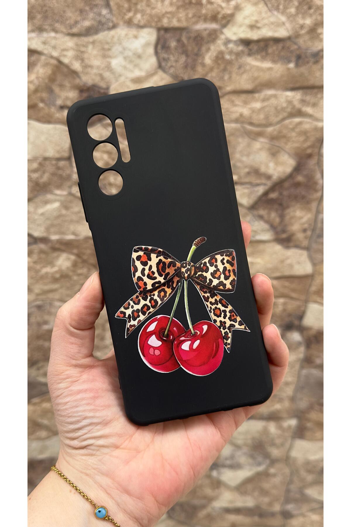 Tecno Pova 3 Uyumlu Kiraz Fiyonk Leopar Desenli Silikon Darbe Emici Klasik Korumalı Rubber Kılıf