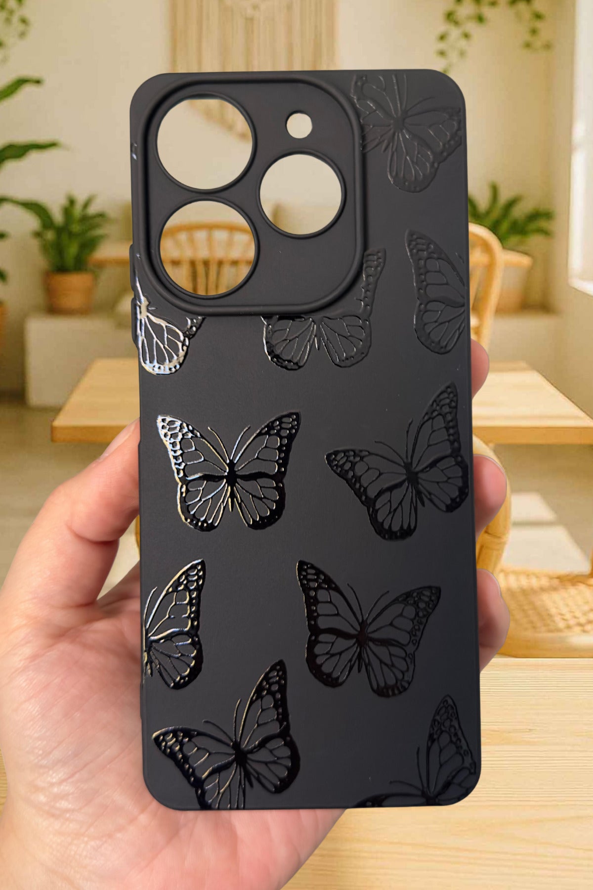 Tecno Spark 10 PRO Uyumlu Siyah Kelebek Desenli Silikon Darbe Emici Rubber Kılıf