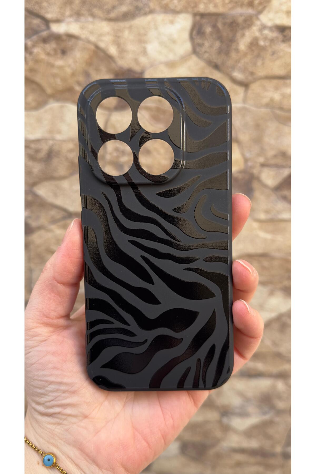 MI 17 5G Uyumlu Zebra Desenli Silikon Darbe Emici Klasik Korumalı Rubber Kılıf