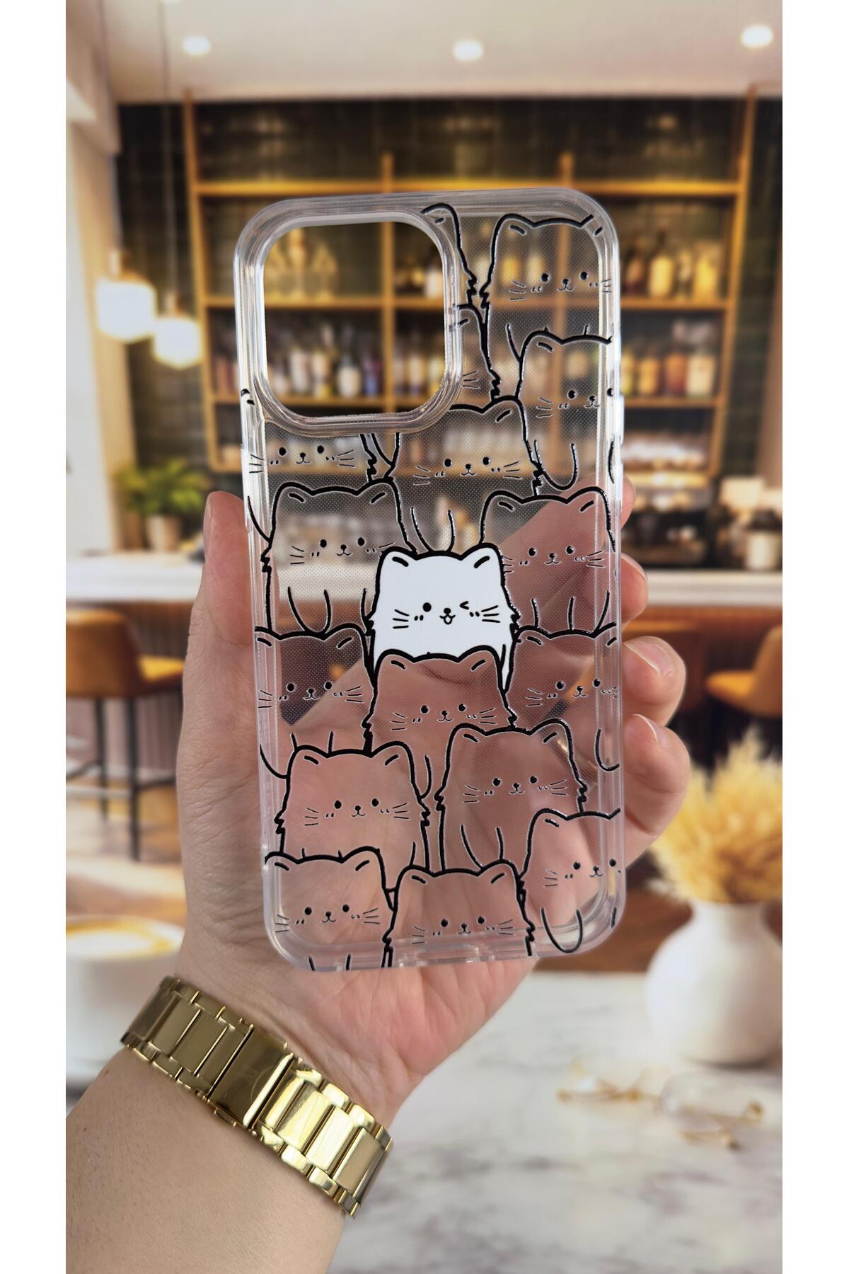 Iphone 15 Pro Max Uyumlu Manycat Desenli Şeffaf Darbe Emici Kamera Korumalı Clear Kılıf