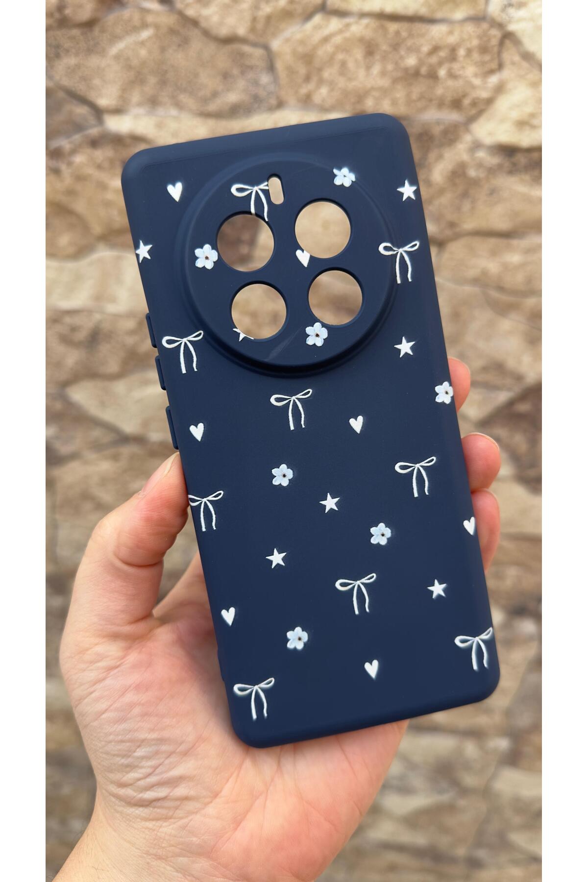 Realme 12 Pro Uyumlu Mini Fiyonk Desenli Silikon Darbe Emici Klasik Korumalı Rubber Kılıf