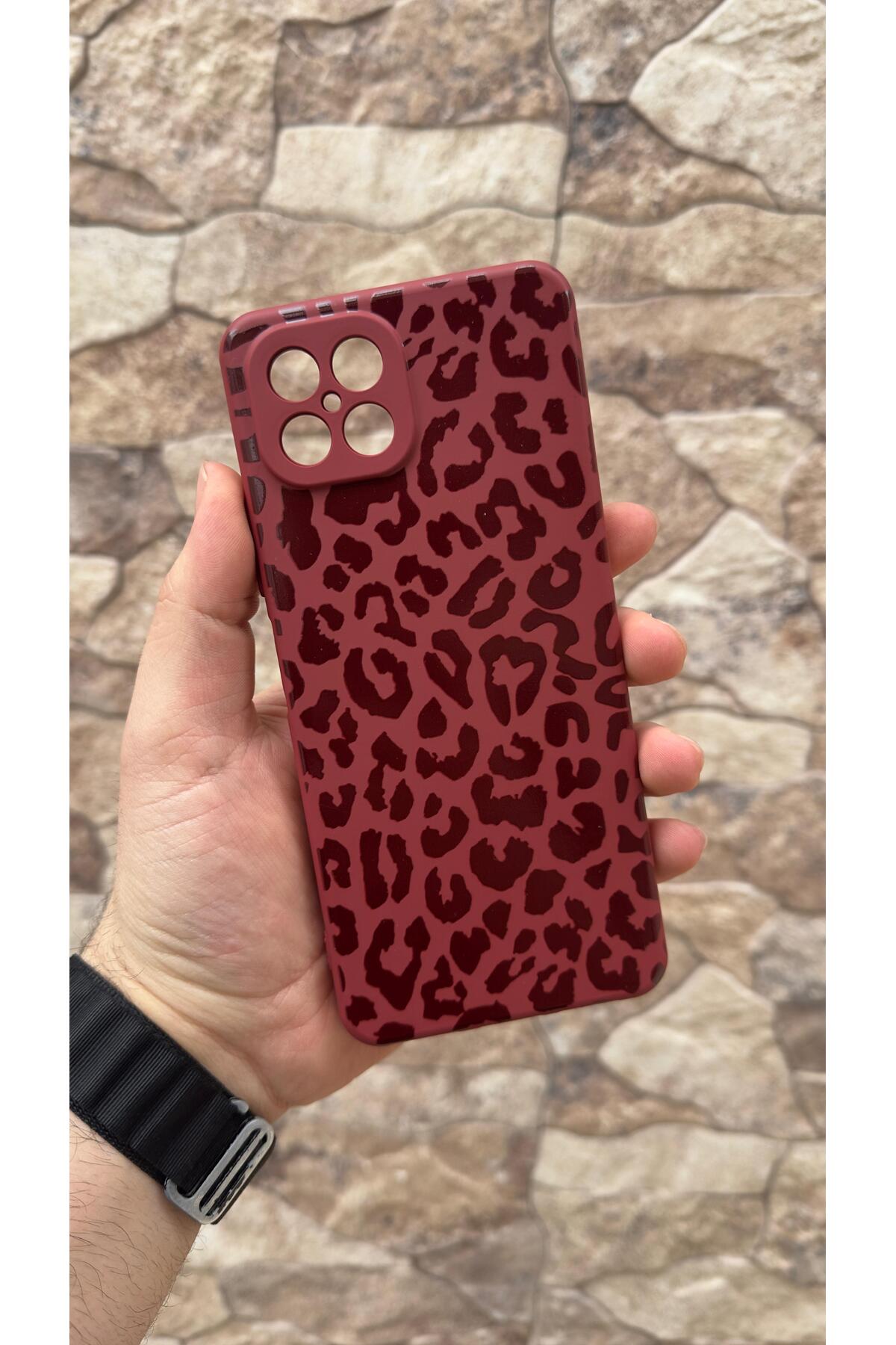 Omix x600 Uyumlu Leopar Desenli Silikon Darbe Emici Klasik Korumalı Rubber Kılıf