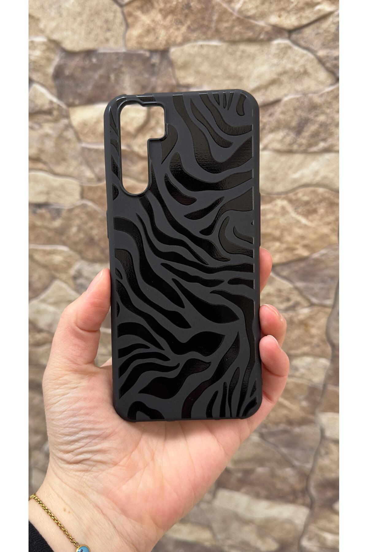 Oppo A91 Uyumlu Zebra Desenli Silikon Darbe Emici Klasik Korumalı Rubber Kılıf