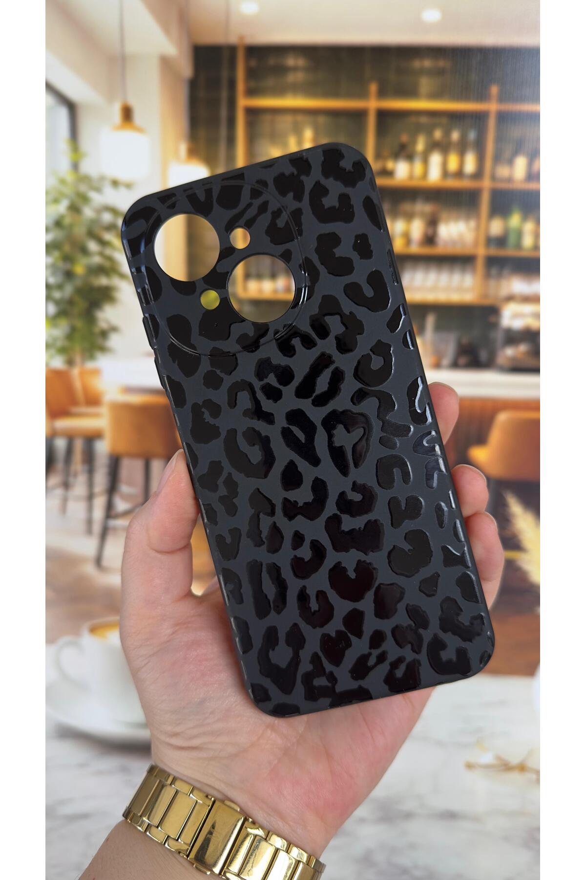 Tecno Spark Go1 Uyumlu Leopar Desenli Silikon Darbe Emici Klasik Korumalı Rubber Kılıf