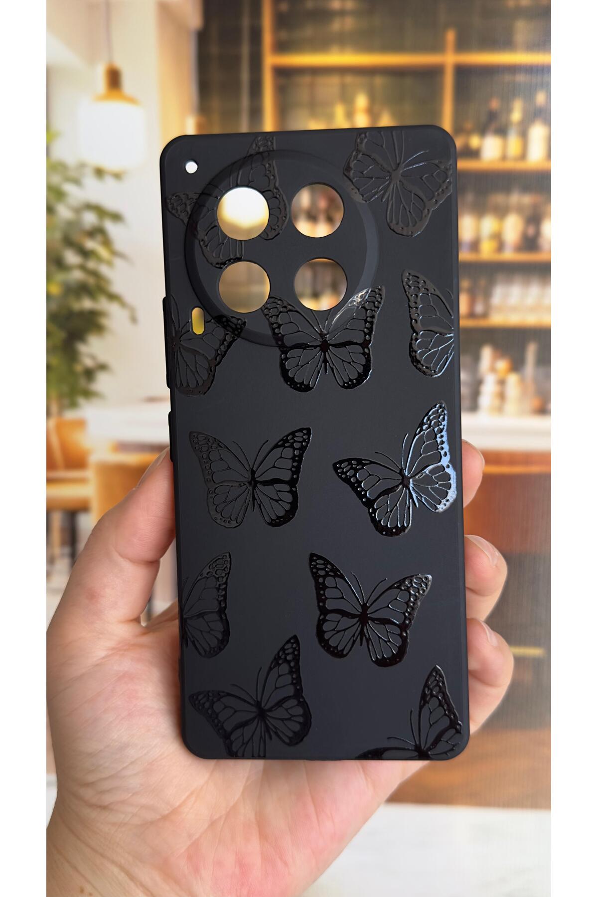 Tecno Camon 30 Uyumlu Siyah Kelebek Desenli Silikon Darbe Emici Klasik Korumalı Rubber Kılıf
