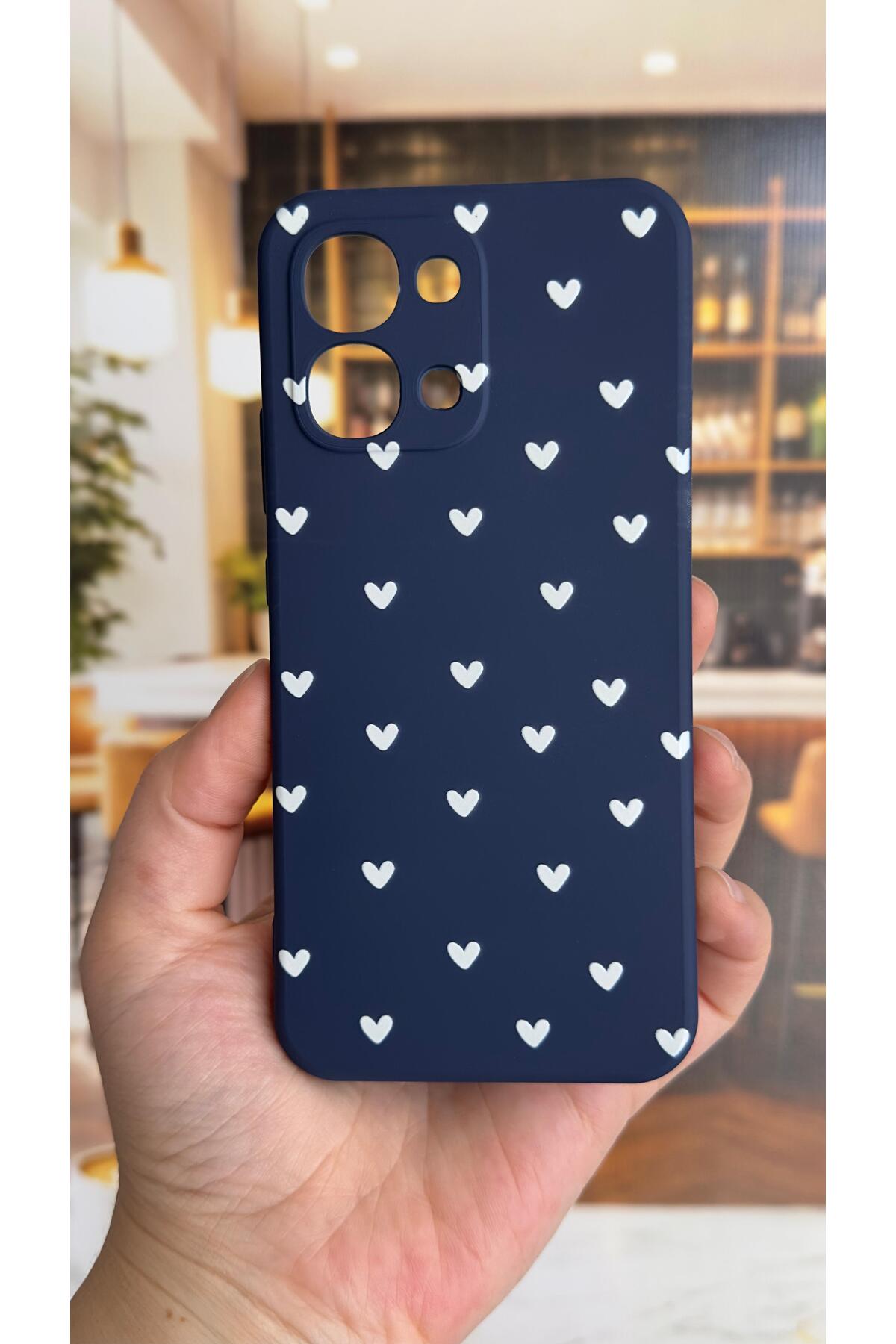 Oppo A6 Pro Uyumlu Mini Beyaz Kalp Desenli Silikon Darbe Emici Klasik Korumalı Rubber Kılıf