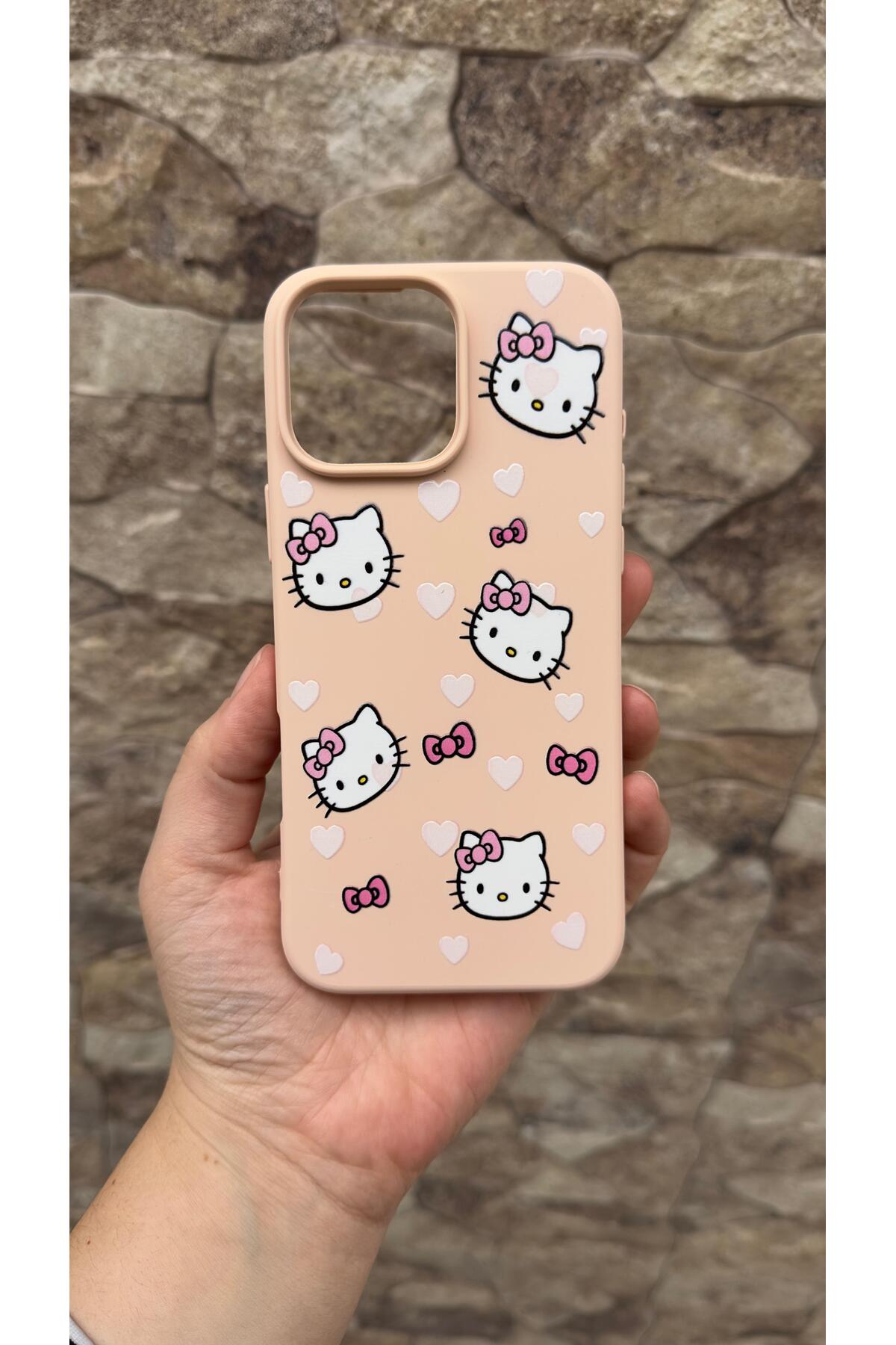 iPhone 15 Pro Max Uyumlu Hello Kity Silikon Darbe Emici Klasik Korumalı Rubber Kılıf