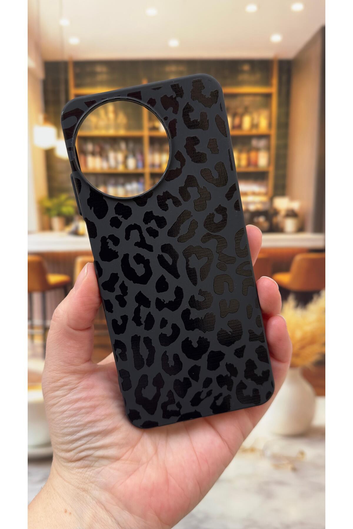 Realme 11 Uyumlu Leopar Desenli Silikon Darbe Emici Klasik Korumalı Rubber Kılıf