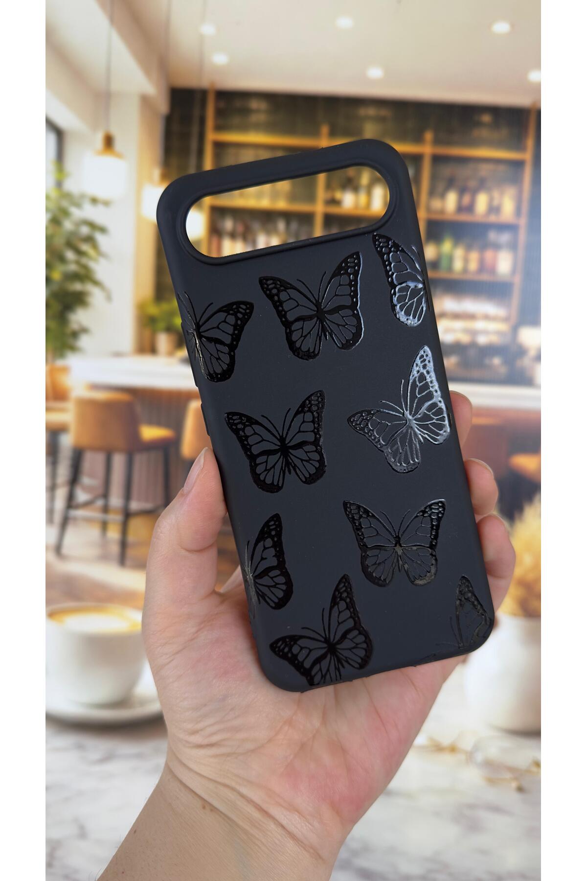 Tecno Spark Slim Uyumlu Siyah Kelebek Desenli Silikon Darbe Emici Klasik Korumalı Rubber Kılıf