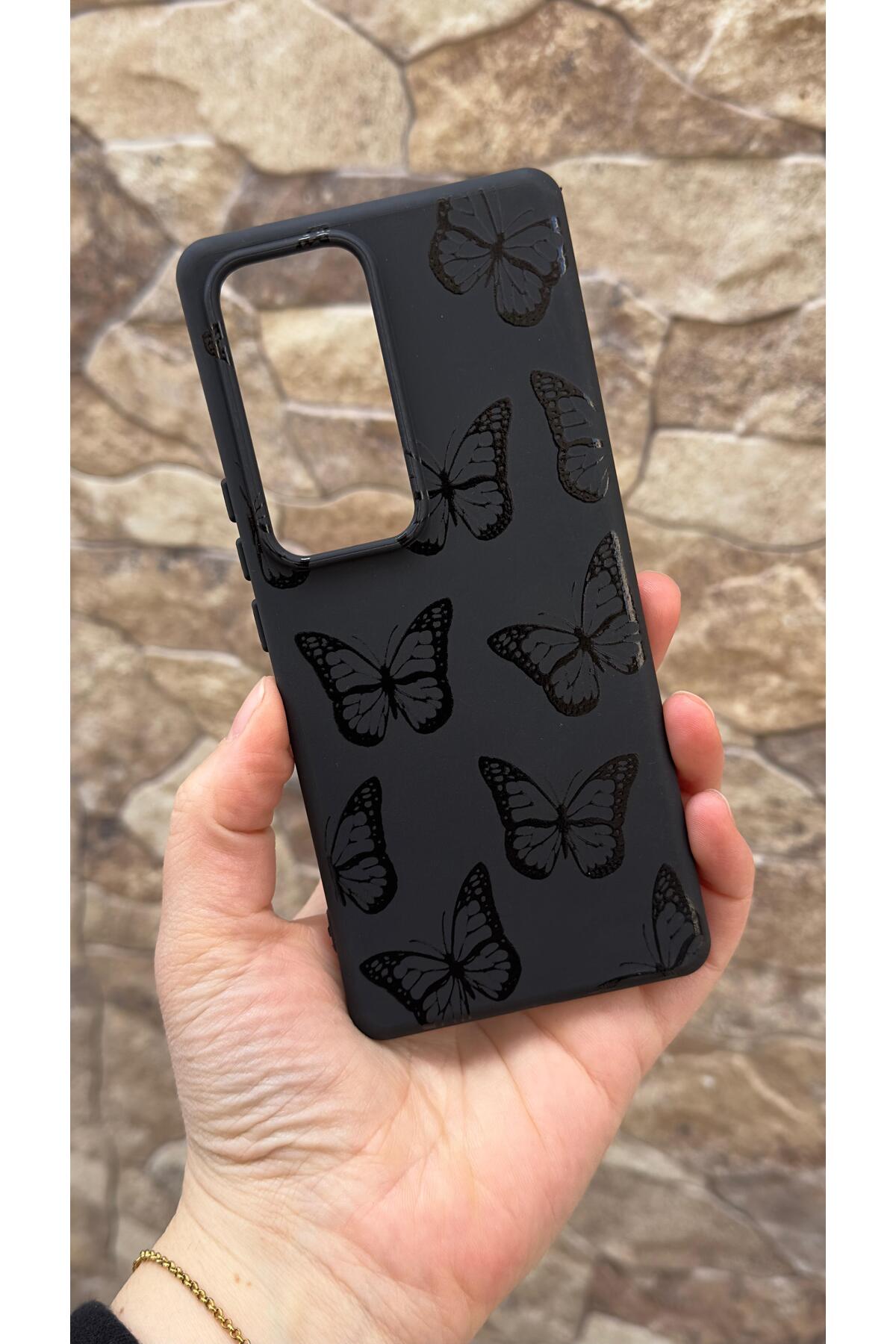 Vivo V30 Uyumlu Siyah Kelebek Desenli Silikon Darbe Emici Klasik Korumalı Rubber Kılıf