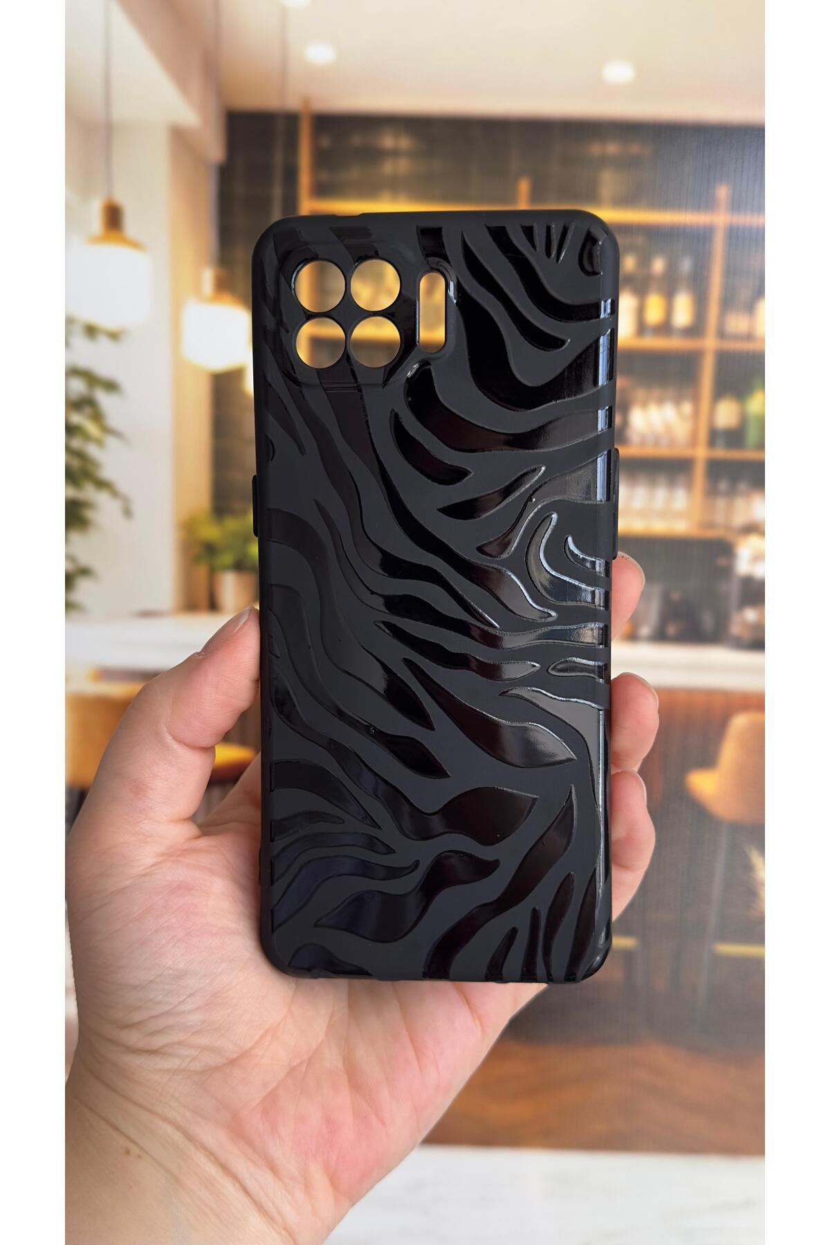 OPPO Reno 4 Lite Uyumlu Zebra Desenli Silikon Darbe Emici Klasik Korumalı Rubber Kılıf