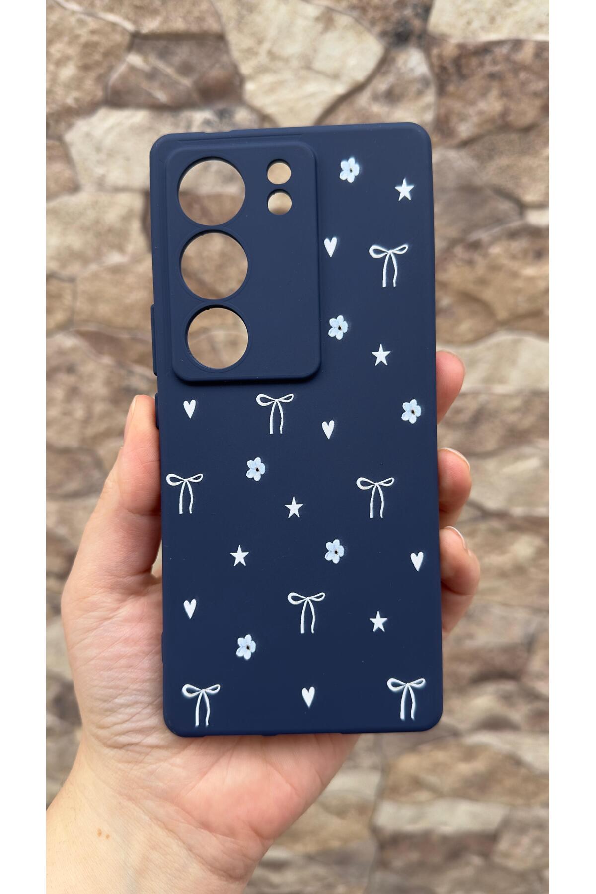 VİVO V29 Uyumlu Mini Fiyonk Desenli Silikon Darbe Emici Klasik Korumalı Rubber Kılıf