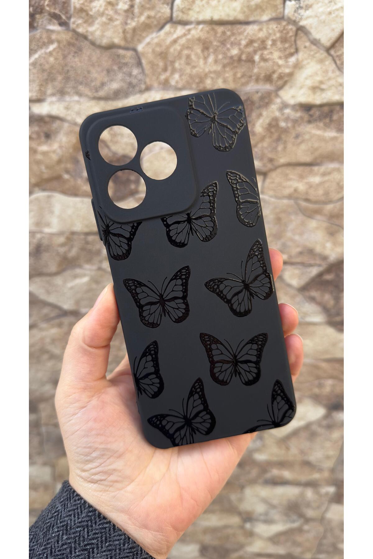Realme C63 Uyumlu Siyah Kelebek Desenli Silikon Darbe Emici Klasik Korumalı Rubber Kılıf