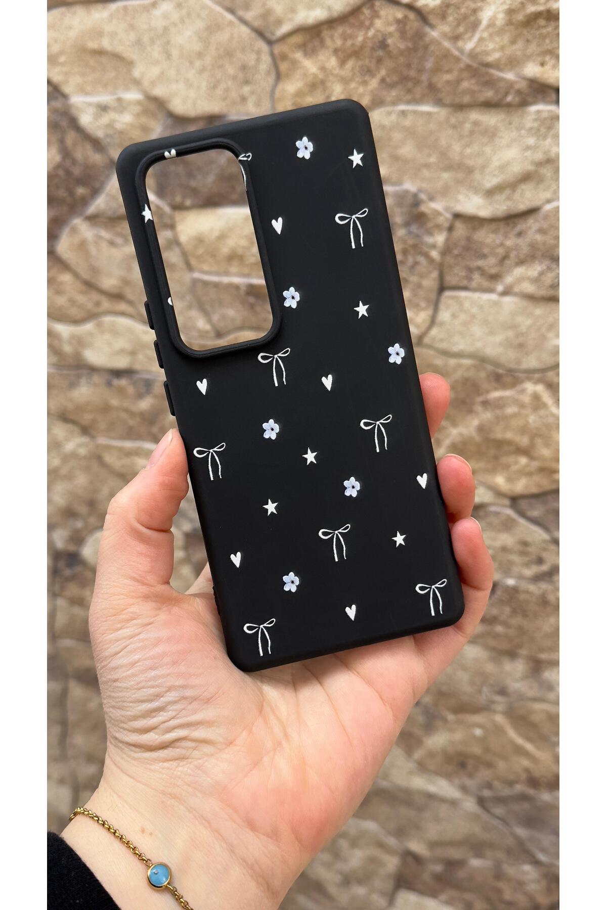 Vivo V30 Uyumlu Mini Fiyonk Desenli Silikon Darbe Emici Klasik Korumalı Rubber Kılıf
