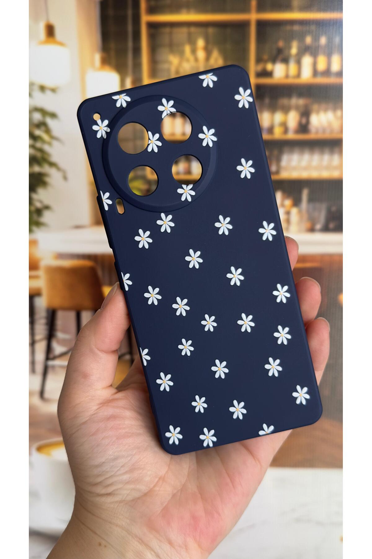 Tecno Camon 30 Uyumlu Mini Papatya Desenli Silikon Darbe Emici Klasik Korumalı Rubber Kılıf