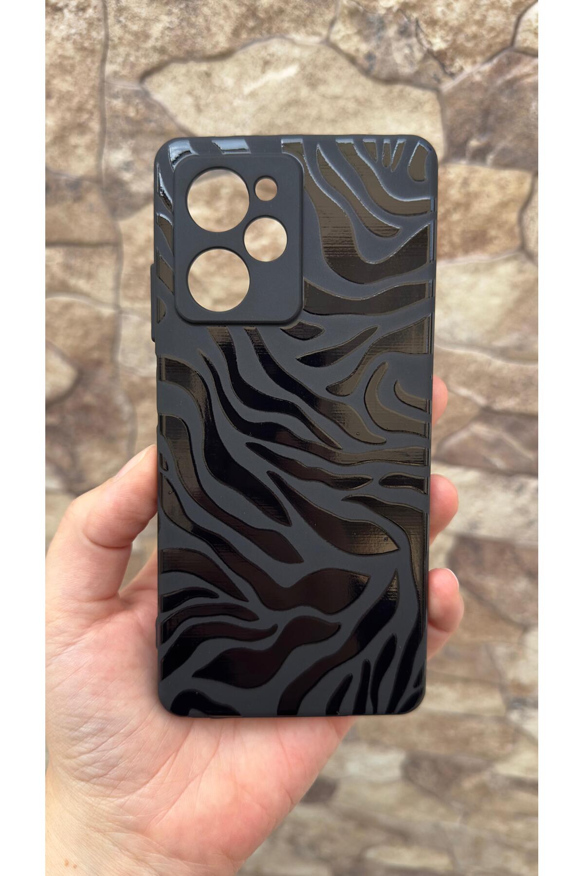 POCO X5 PRO Uyumlu Zebra Desenli Silikon Darbe Emici Klasik Korumalı Rubber Kılıf