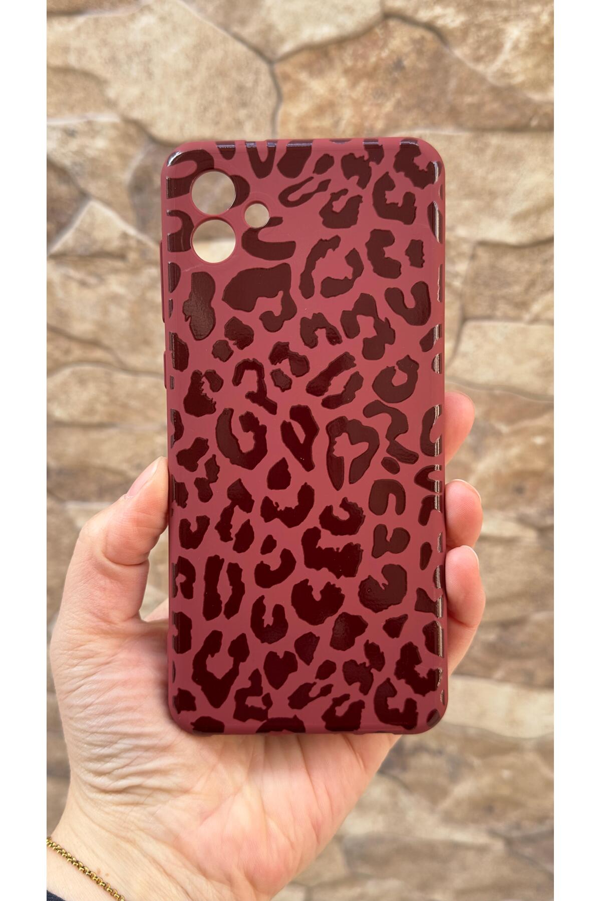 Samsung Galaxy A04 Uyumlu Leopar Desenli Silikon Darbe Emici Klasik Korumalı Rubber Kılıf
