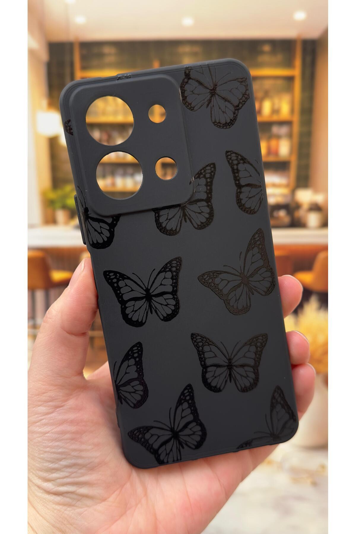 VİVO Y36 Uyumlu Siyah Kelebek Desenli Silikon Darbe Emici Klasik Korumalı Rubber Kılıf