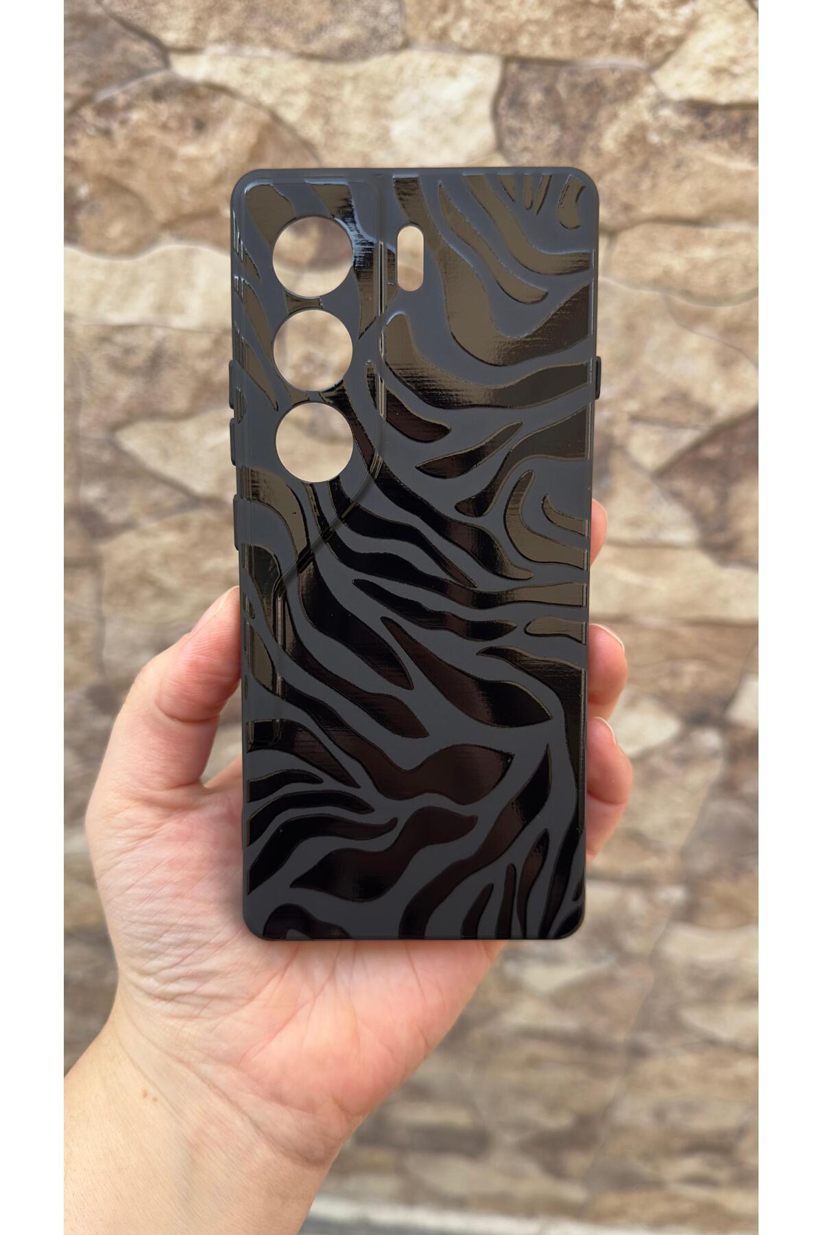 Tecno Camon 40 Uyumlu Zebra Desenli Silikon Darbe Emici Klasik Korumalı Rubber Kılıf